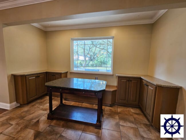 Building Photo - 2417 Pretty Bayou Island Dr
