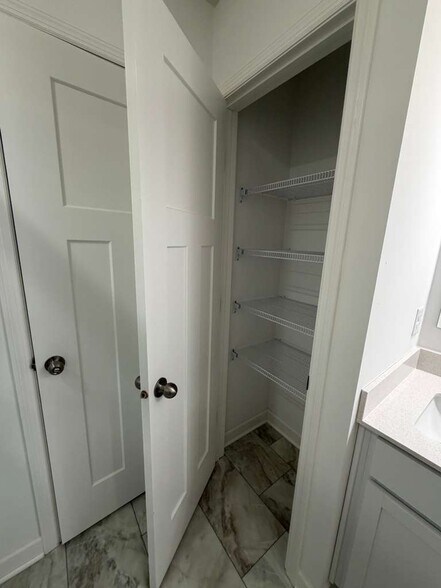 Building Photo - 10604 Heron Ave S