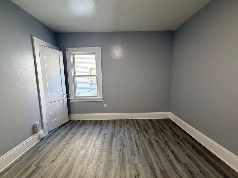 Building Photo - 10711 Joan Ave