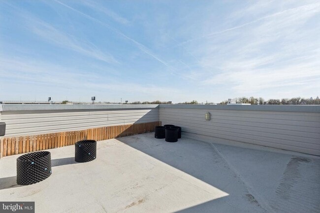 Building Photo - 2820 Livingston St