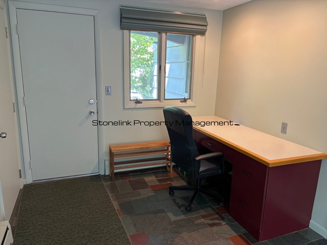 Building Photo - Beautiful Single Family Home For Rent in W...