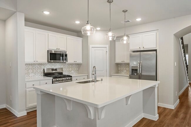 Building Photo - 421 Soapberry Tree Ct