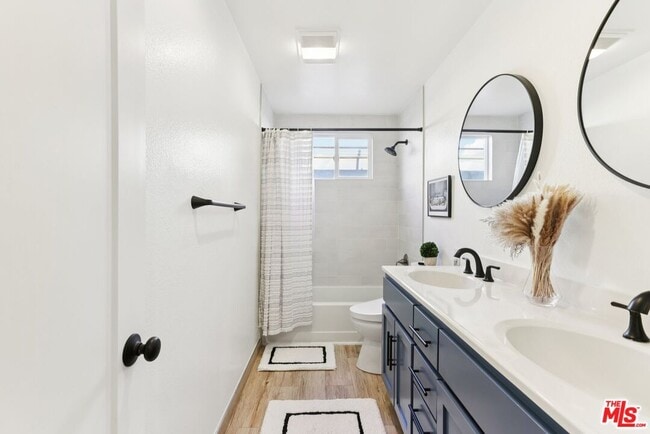 Building Photo - 665 Washington Blvd