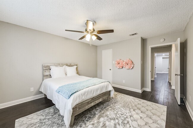 Building Photo - 14111 Misty Meadow Ln