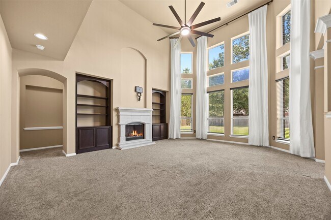 Building Photo - 13938 Sawmill Run Ln