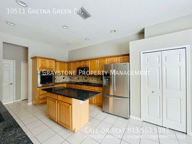 Building Photo - 10511 Gretna Grn Dr