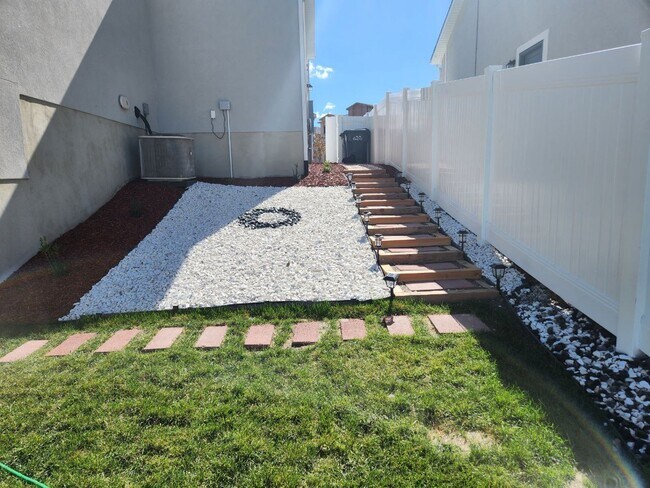 Building Photo - 538 West 1300 N