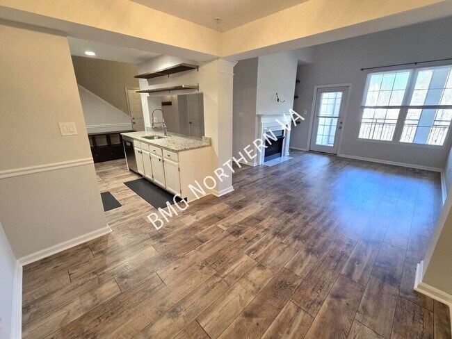 Building Photo - 46630 Drysdale Terrace