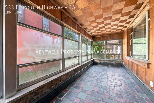 Building Photo - 533 Lincoln Hwy E