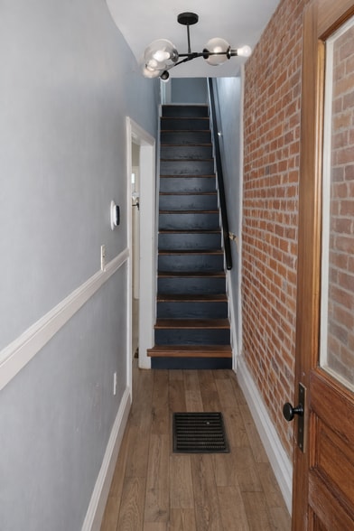 Main Entrance Hallway - 931 Edgley St