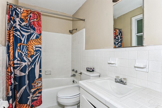 Building Photo - 6222 Maybelle Dr