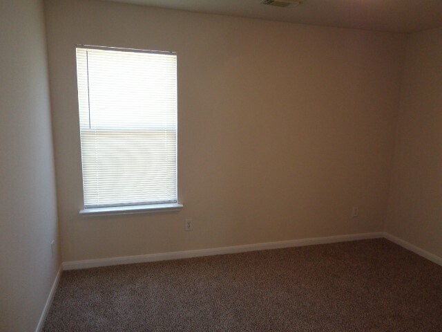 Building Photo - 3515 Garrison Run Dr