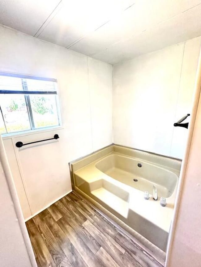 Building Photo - 62 Erickson Ave