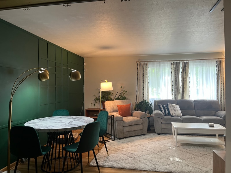 Building Photo - 4755 Esterbrook Rd