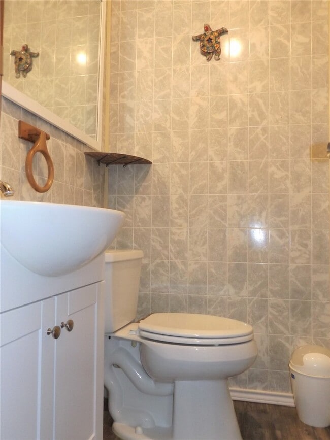 Building Photo - 16114 Avenue D