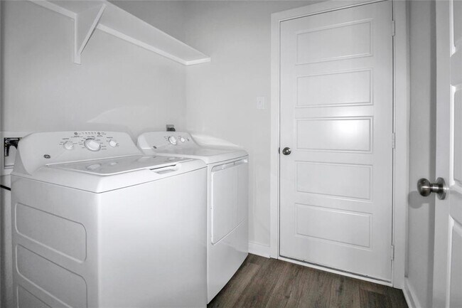 Building Photo - 4078 Estes Ct