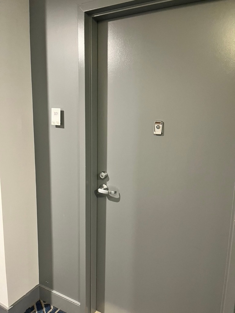 Building Photo - 1025 First St SE