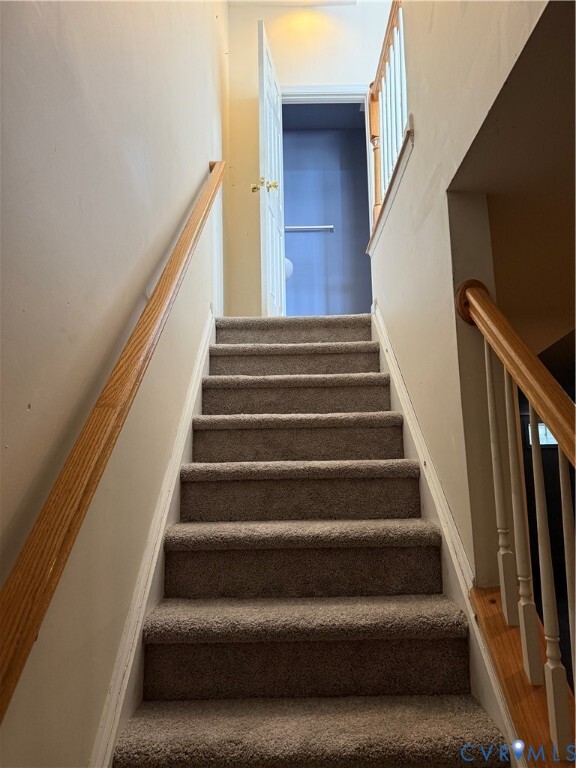 Building Photo - 208 Terrace Dr