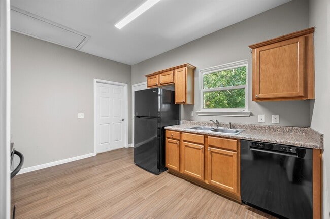 Building Photo - 47 County Rd