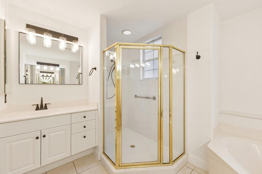 Building Photo - 658 Vintage Reserve Cir