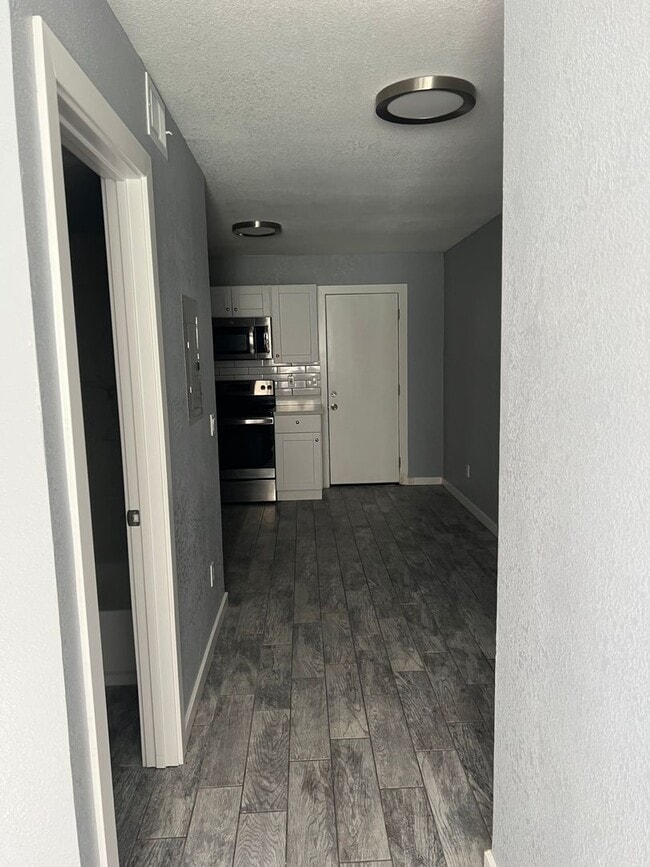 Building Photo - 12731 W Tasha Dr