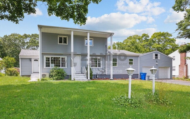 Building Photo - 40 Olney Ave