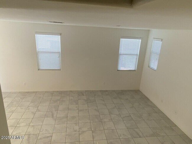 Building Photo - 6843 E Peralta Cir
