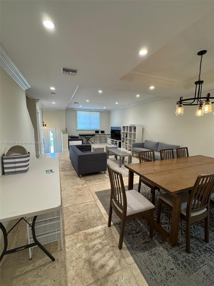 Building Photo - 10085 Bay Harbor Ter