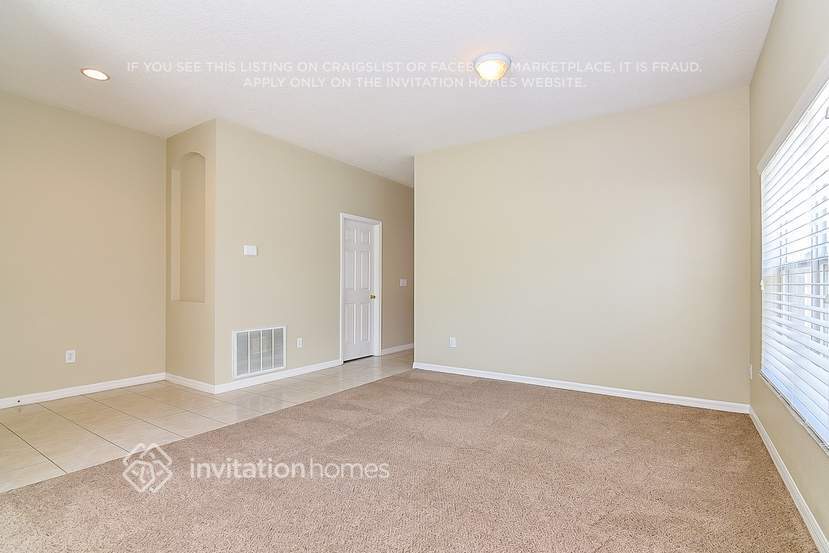 Building Photo - 7610 Wood Violet Dr
