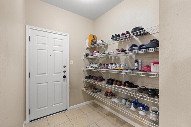 Building Photo - 2334 Caprock Pl