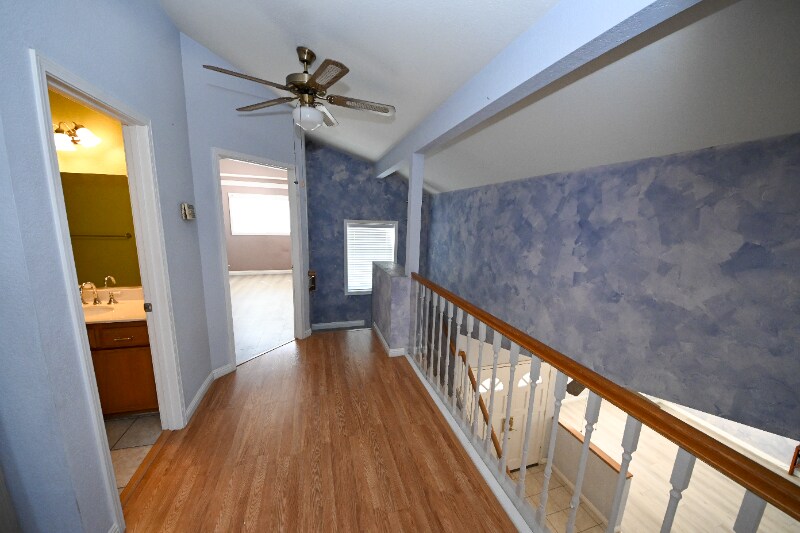 Building Photo - 25708 Oak Ct