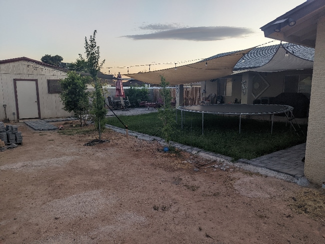 Building Photo - 837 E Gable Ave