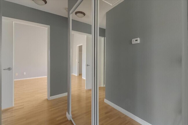 Building Photo - 4212 Vista Panorama Way