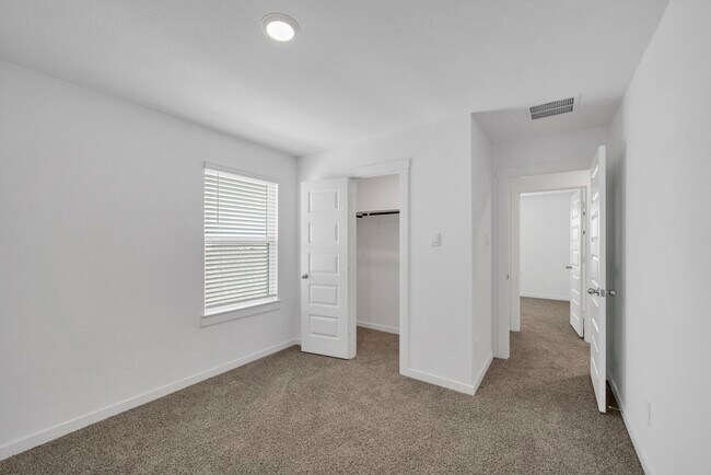 Building Photo - 31855 Hallington Hl Ln