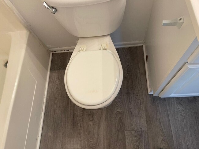Building Photo - Modern 2-Bed, 1-Bath Oasis with Central Ai...