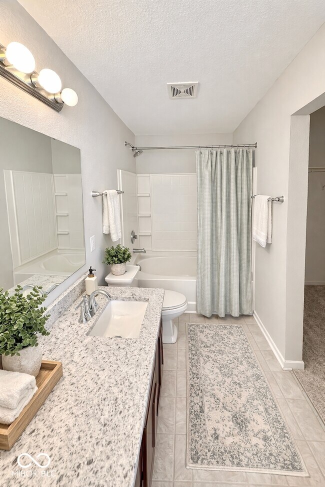 Building Photo - 12431 Teacup Way