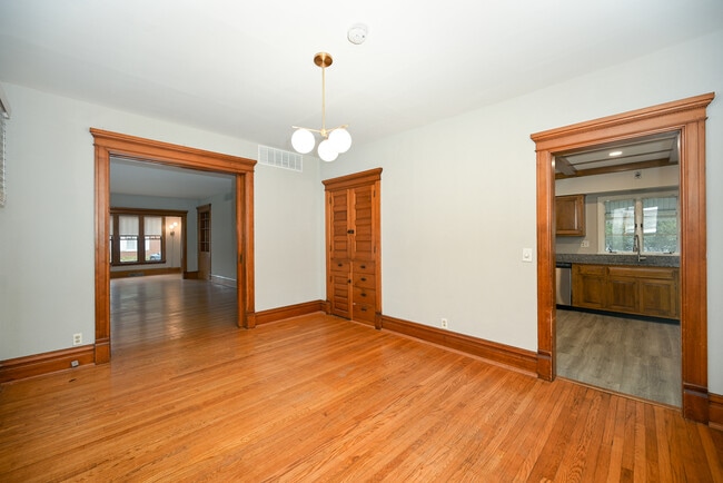 Building Photo - 24021 Chicago St