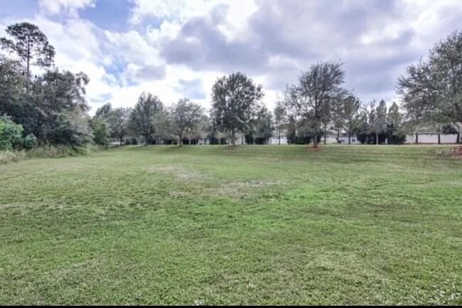 Building Photo - Charming 3BR 2.5 bath Townhome in heat of ...