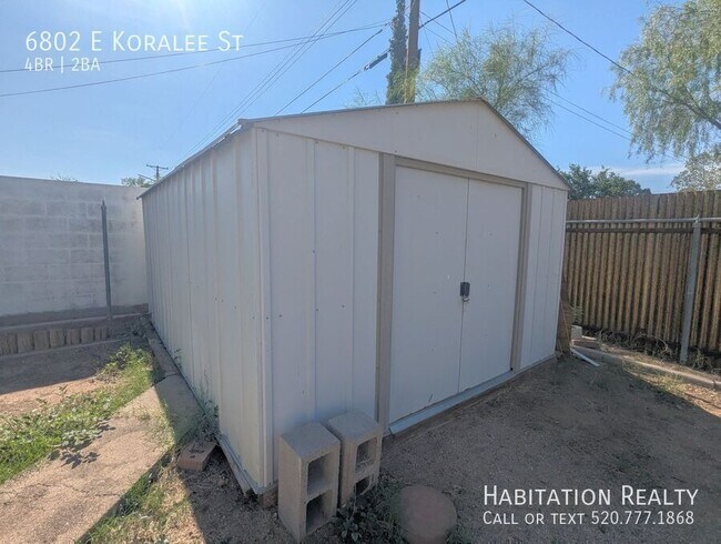 Building Photo - 6802 E Koralee St