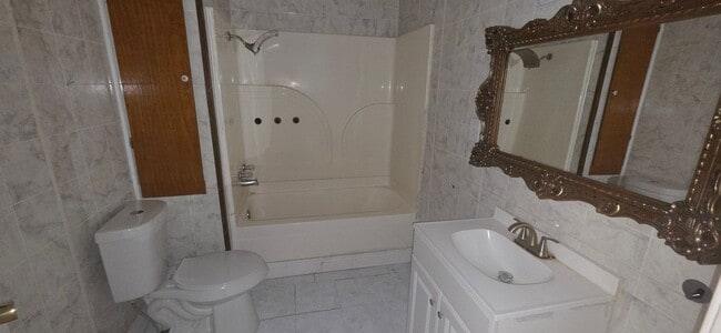 Building Photo - Cottage in Eunice