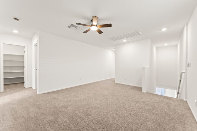Building Photo - 6080 Swift Lariat St