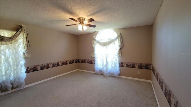 Building Photo - 564 W Central Ave