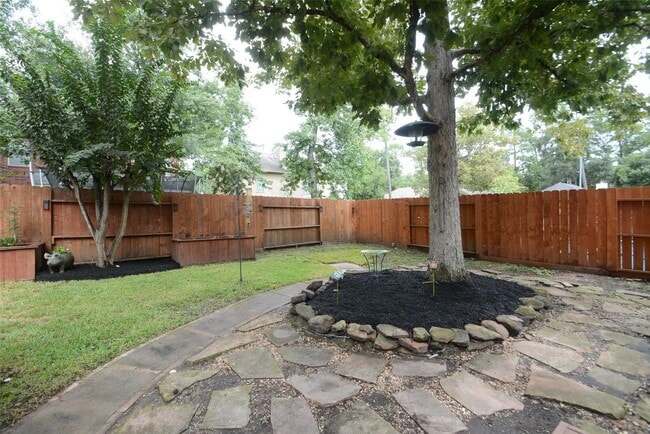 Building Photo - 5327 Willow Knoll Ct