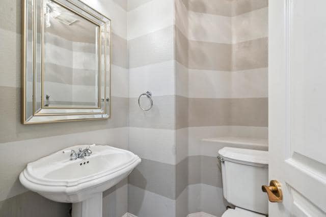 Building Photo - 6618 Vireo Ct