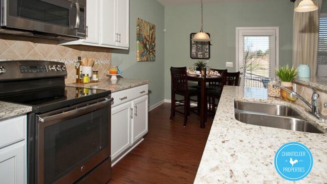 Building Photo - 4490 Middletown Dr