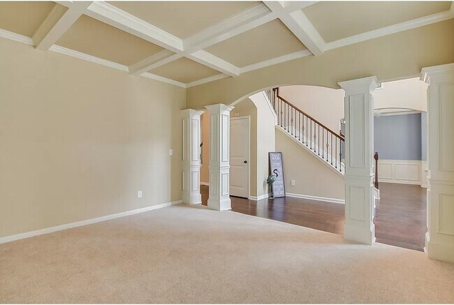 Building Photo - 151 Seaton Ave