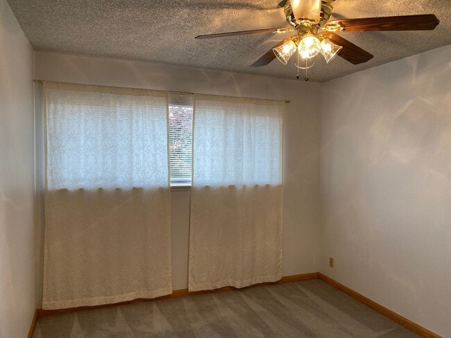 Building Photo - Beautiful Two BR Condo Across From Gateway...