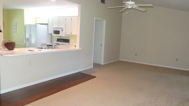 Building Photo - 2342 N Gadsden Pt