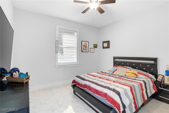 Building Photo - 2406 37th Ave NE