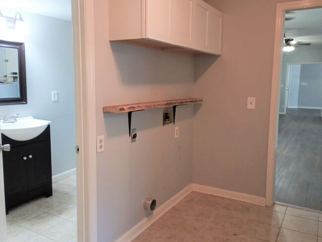 Building Photo - Enjoy a Peaceful "Country" Setting" in Hartselle